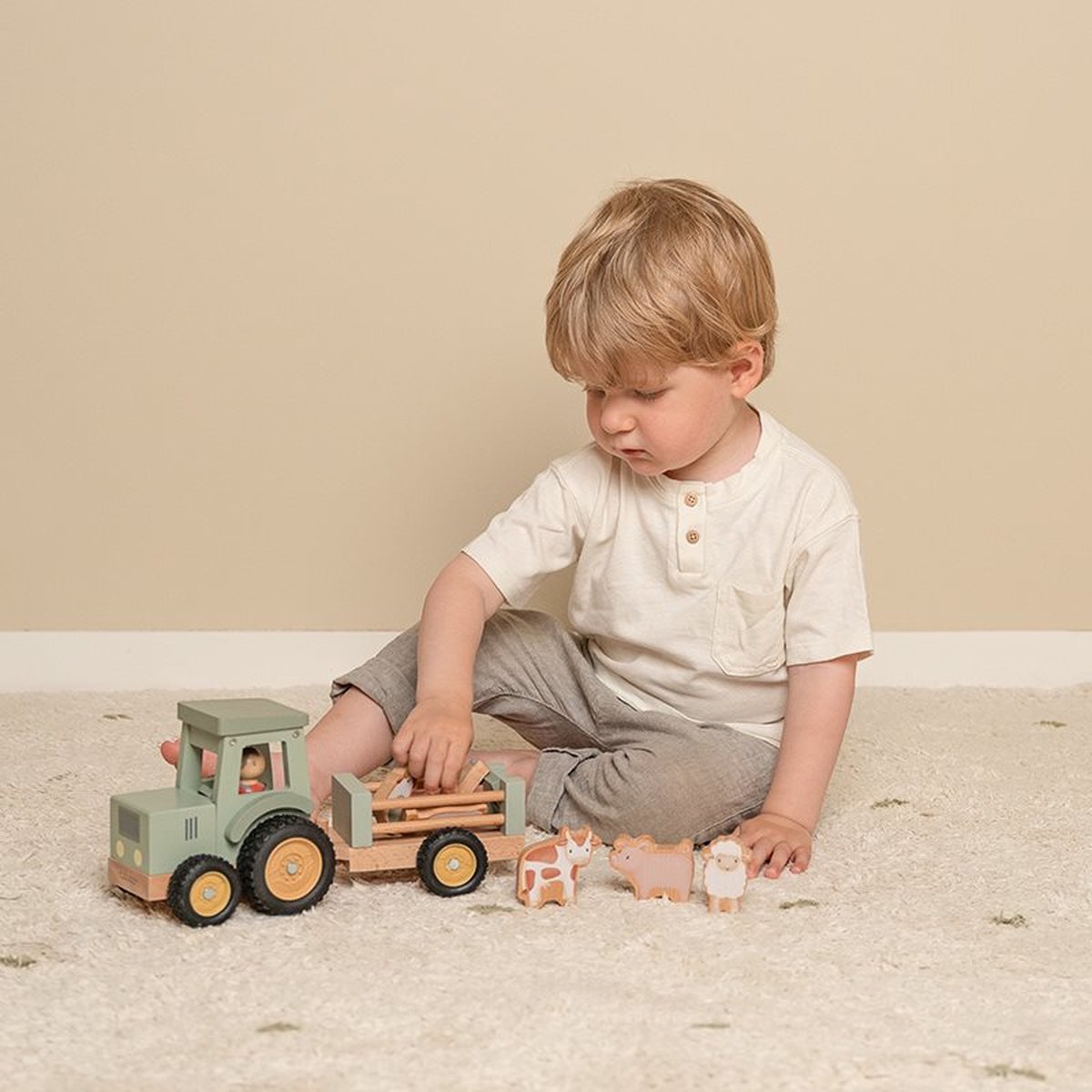 Little Dutch Tractor met trailer Little Farm FSC