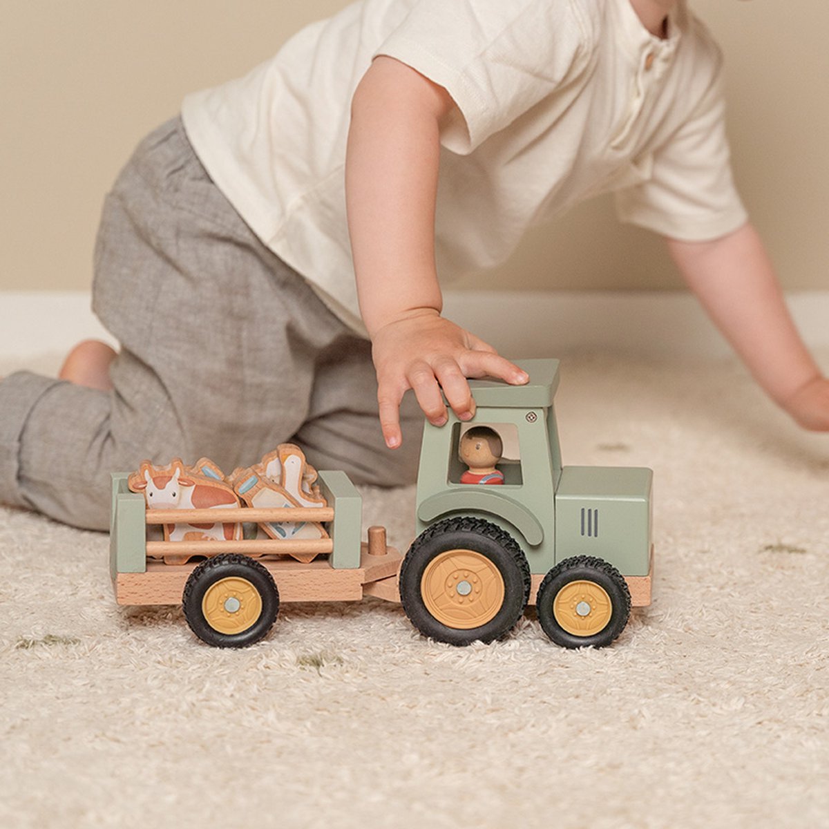 Little Dutch Tractor met trailer Little Farm FSC