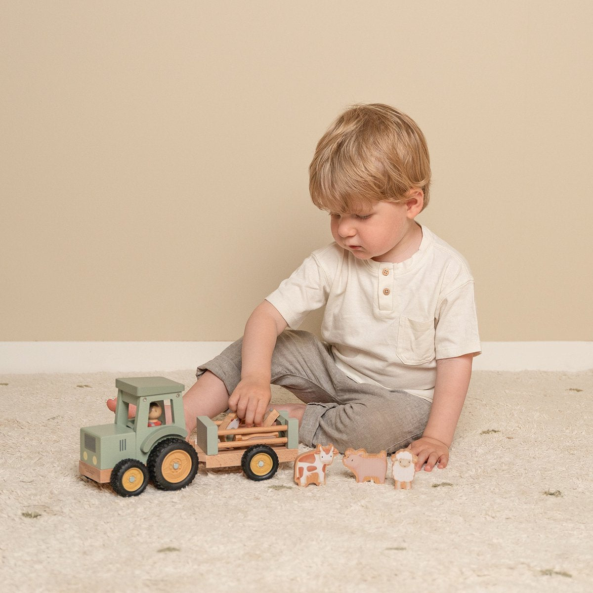 Little Dutch Tractor met trailer Little Farm FSC