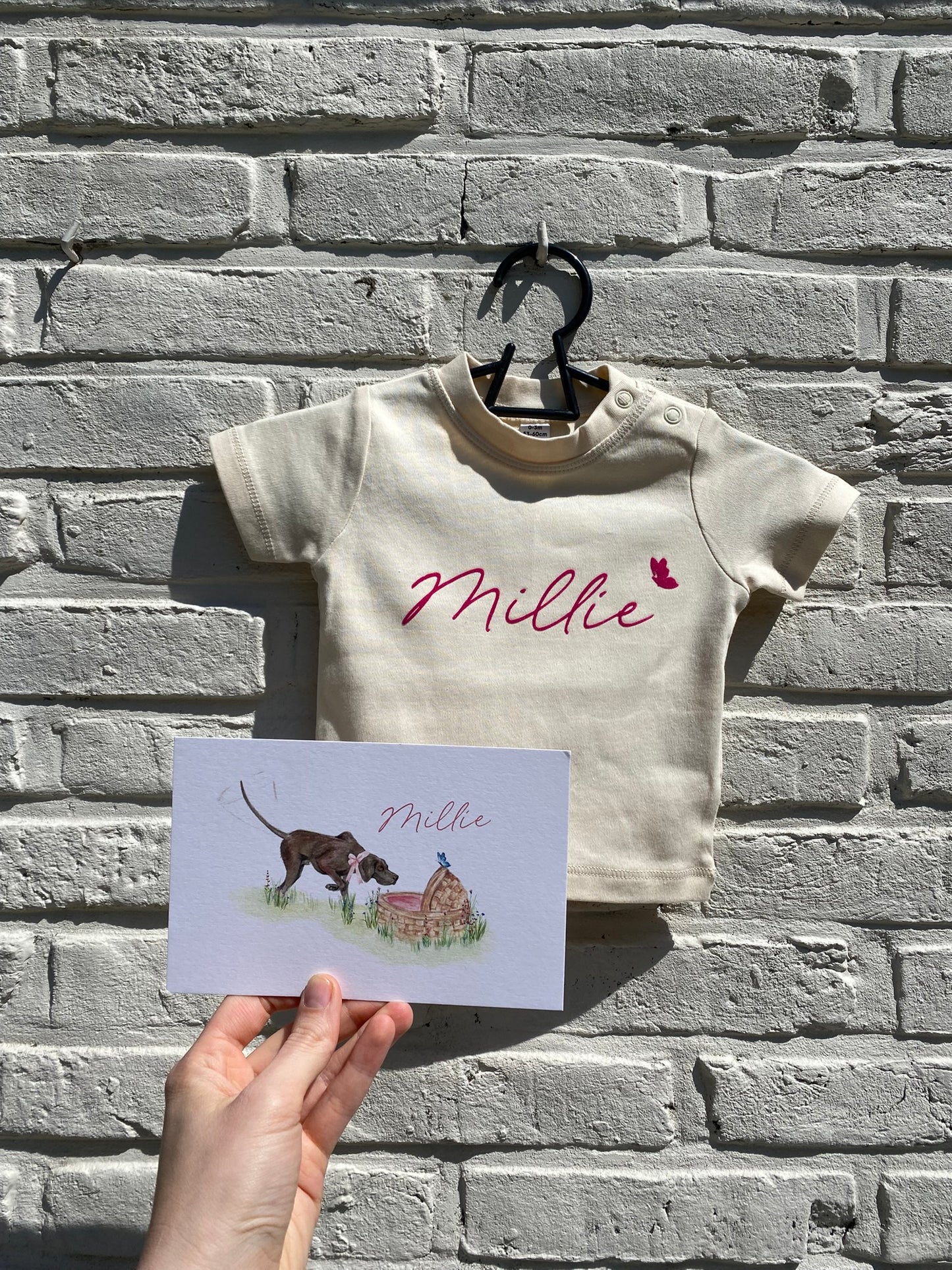 Gepersonaliseerde t-shirt op basis van geboortekaartje